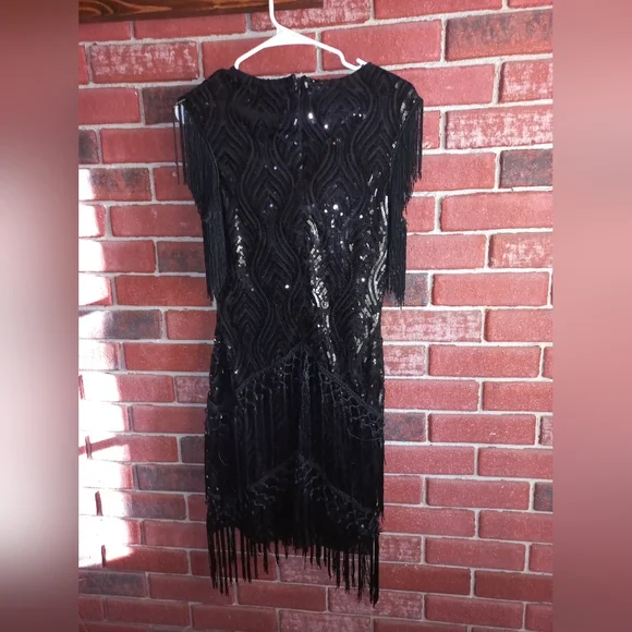 Black dress - Picture 5 of 5